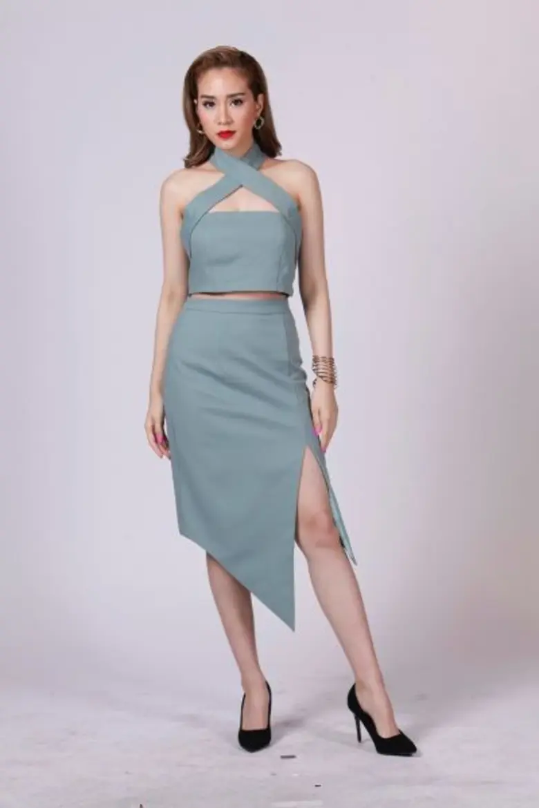 ร่วมงานกับ สถานีโทรทัศน์ ช่อง 8 เรื่องแรก...