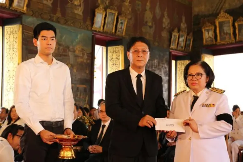 สมเด็จพระเจ้าอยู่หัวมหาวชิราลงกรณ บดินทรเ...