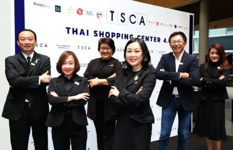 · ออกแบบศูนย์การค้า และปรับรูปแบบการให้บร...