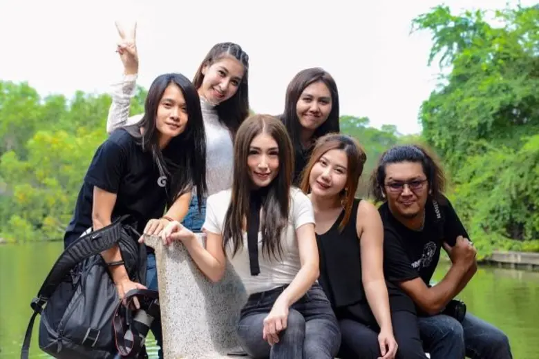 เอิร์น-จิรวรรณ น้อมนำคำสอน ร.๙ ยึดเป็นแนวทางดำเนินชีวิต