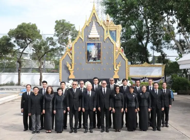 กลุ่มธุรกิจการเงินเกียรตินาคินภัทร จัดบรรพชาอุปสมบทหมู่ ถวายเป็นพระราชกุศลแด่พระบาทสมเด็จพระปรมินทรมหาภูมิพลอดุลยเดช บรมนาถบพิตร