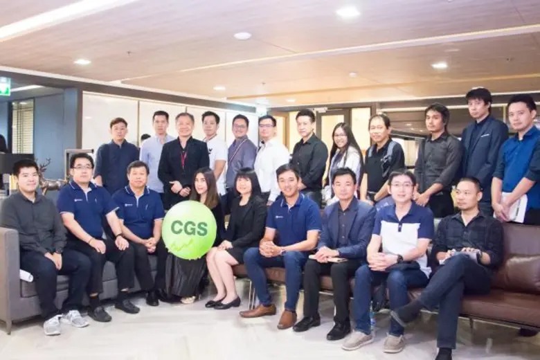 นายทักษิณ ตันติไพจิตร (ที่3จากซ้าย) กรรมก...