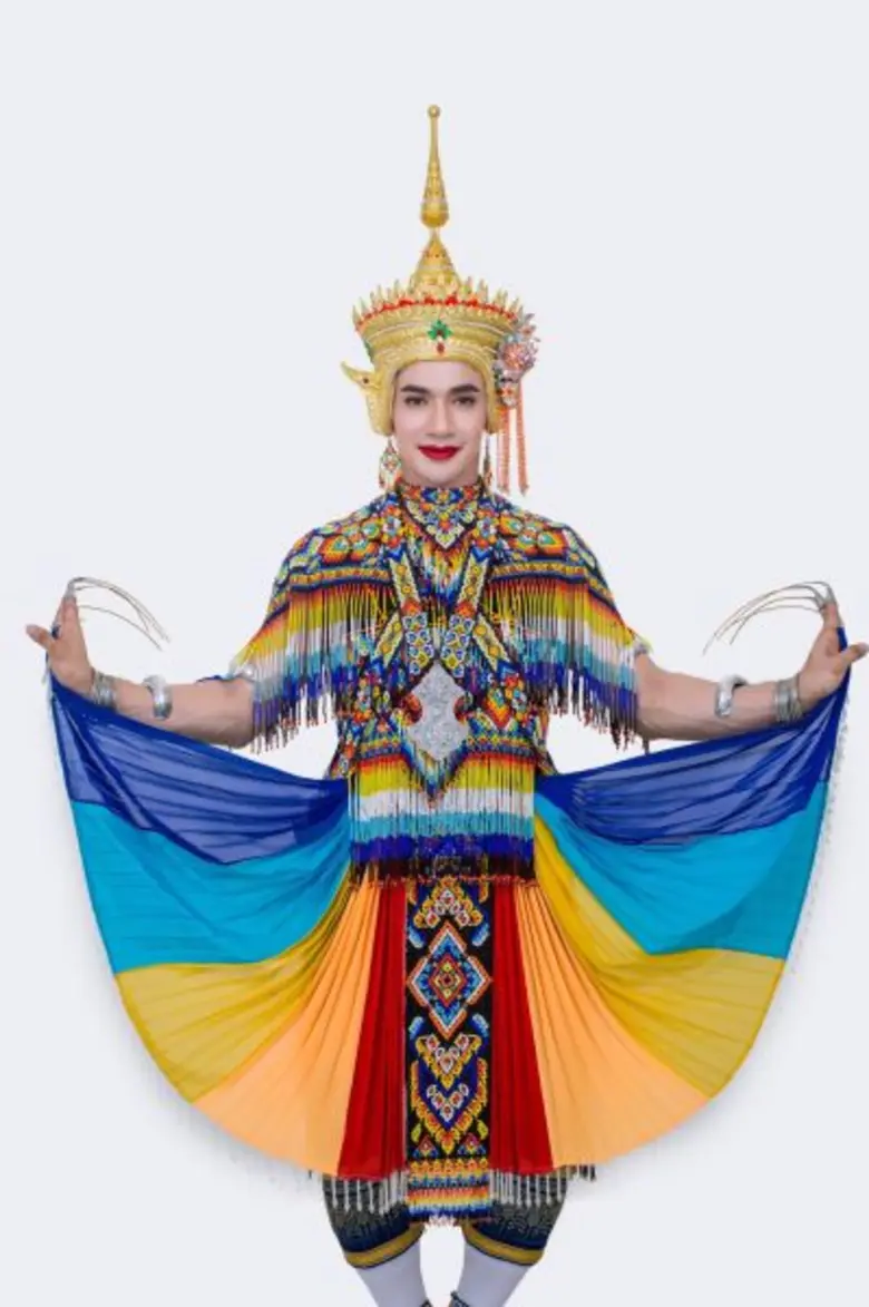 มโนราห์ ไข่เหลี้ยม ซาบซึ้งในพระมหากรุณาธิคุณ ได้ถ่ายทอดบทกลอน “บูชากษัตราธิราช” สดุดีพ่อภูมิพล