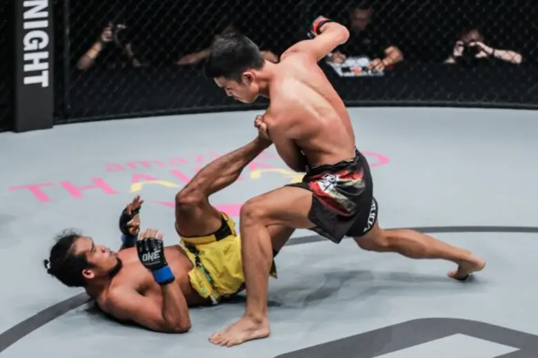 ภายหลังการเปิดตัวบนเวที ONE Championship ...