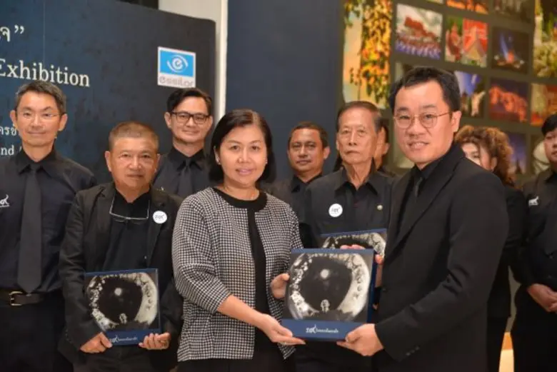 เอสซีลอร์ จัดนิทรรศการภาพถ่ายเฉลิมพระเกียรติ “ร.๙ ในหลวงในดวงใจ” น้อมรำลึกในพระมหากรุณาธิคุณของพระบาทสมเด็จพระปรมินทรมหาภูมิพลอดุลยเดช ตั้งแต่วันที่ 17 – 29 ตุลาคม 2560 ณ หอศิลปวัฒนธรรมแห่งกรุงเทพมหานคร