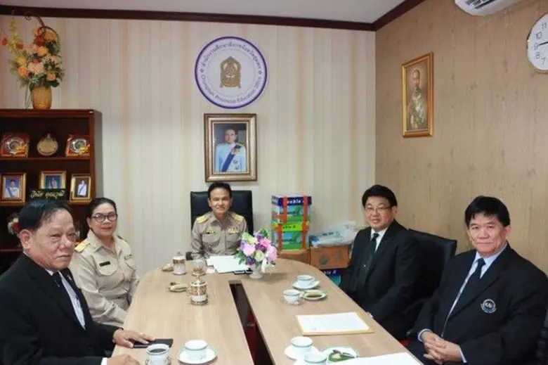 ม.อีสเทิร์นเอเชีย ลงนามบันทึกข้อตกลงความร่วมมือกับสำนักงานศึกษาธิการจังหวัดชุมพร เพื่อพัฒนาผู้บริหาร ครู และบุคลากรทางการศึกษา