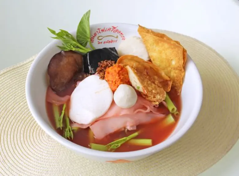 อ.มัลลิการ์ พร้อมเสิร์ฟสารพันเมนูเจแสนอร่อย รับเทศกาลเจ ปี 60 รับเทศกาลเจ ปี 60