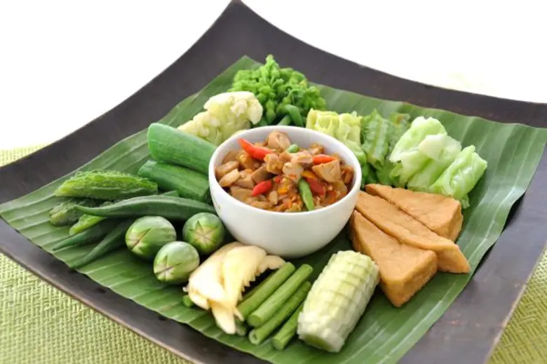 อ.มัลลิการ์ พร้อมเสิร์ฟสารพันเมนูเจแสนอร่อย รับเทศกาลเจ ปี 60 รับเทศกาลเจ ปี 60