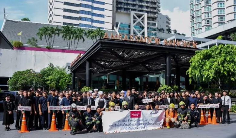 โรงแรมแอมบาสซาเดอร์ กรุงเทพฯ นำโดย คุณสุช...