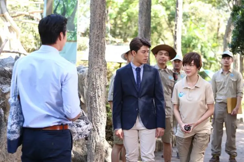 บทประพันธ์ : เชอริณ บทโทรทัศน์ : ปารดา กำ...