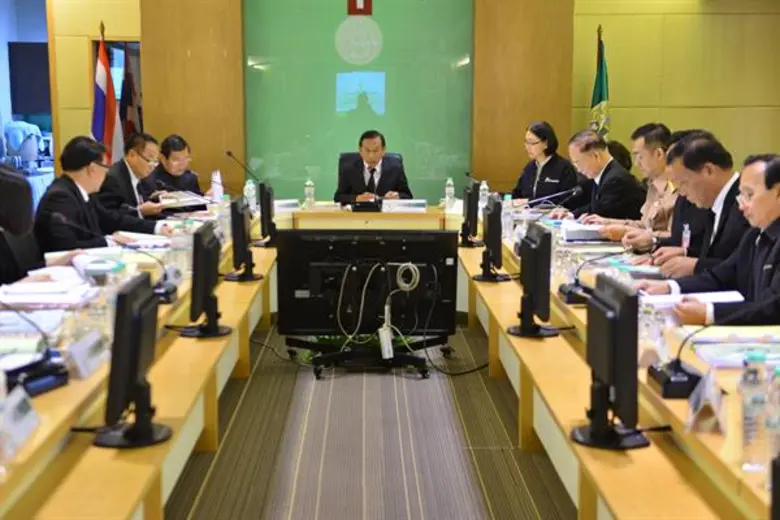 พล.อ.ฉัตรชัย สาริกัลยะ รัฐมนตรีว่าการกระท...