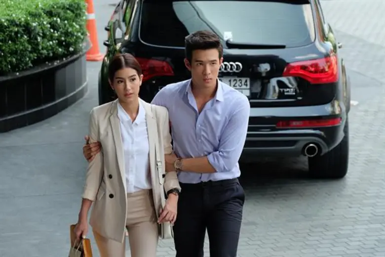 “เปิดกองวิก 3” พร้อมบุกเบื้องหลังแบบเจาะลึก ละครสุดดราม่าเข้มข้น “สายธารหัวใจ”