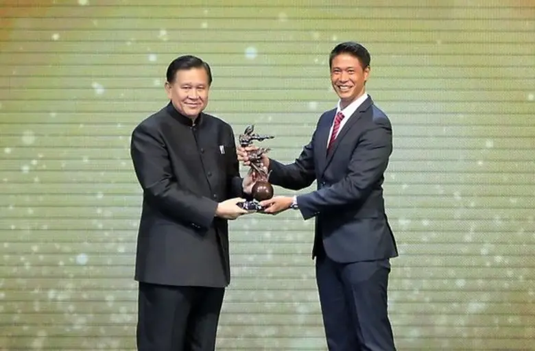 ริบลีส์ เวิลด์ พัทยา รับ 3 รางวัลใหญ่ ด้า...