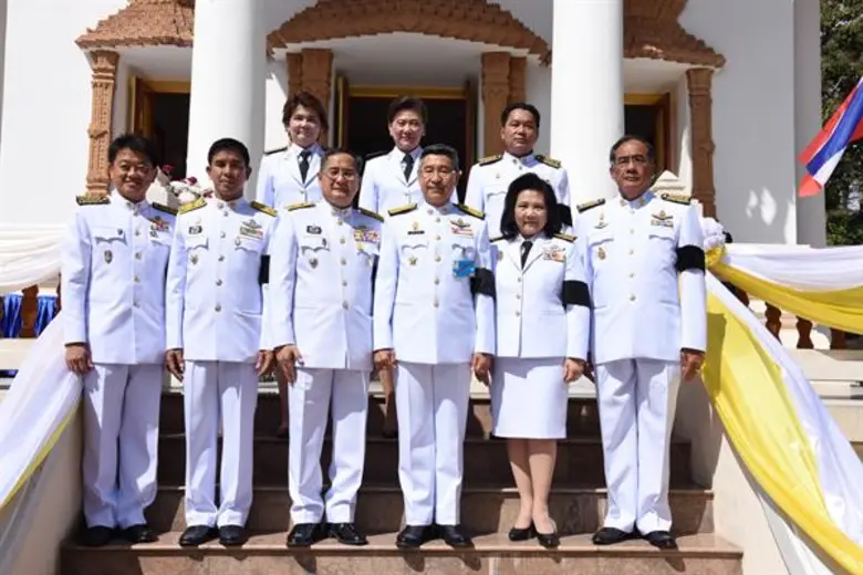 พลอากาศเอก ตรีทศ สนแจ้ง รองประธานกรรมการ ...