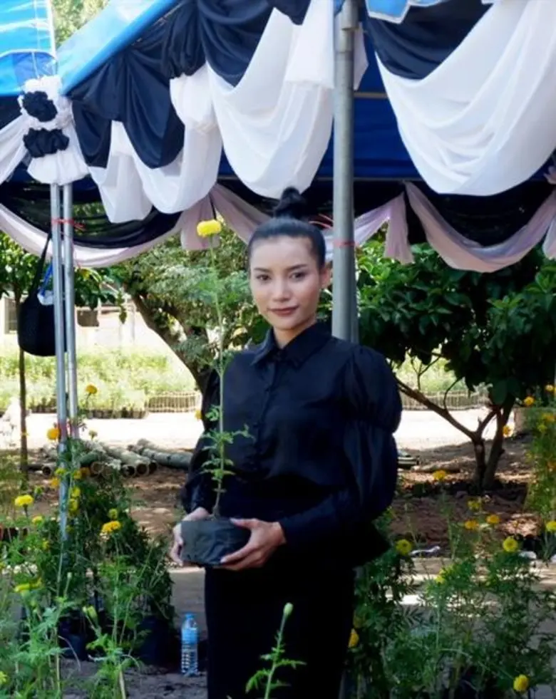 ชื่นชมศิลปินจิตอาสา นุช วิลาวัลย์ อาร์สยา...