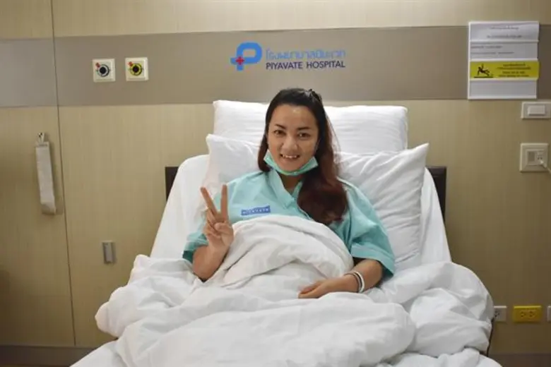 ลูกทุ่งสาว บิว กัลยาณี อาร์สยาม ขอถอดสายน้ำเกลือ เพื่อไปถวายดอกไม้จันทน์ เป็นครั้งสุดท้าย