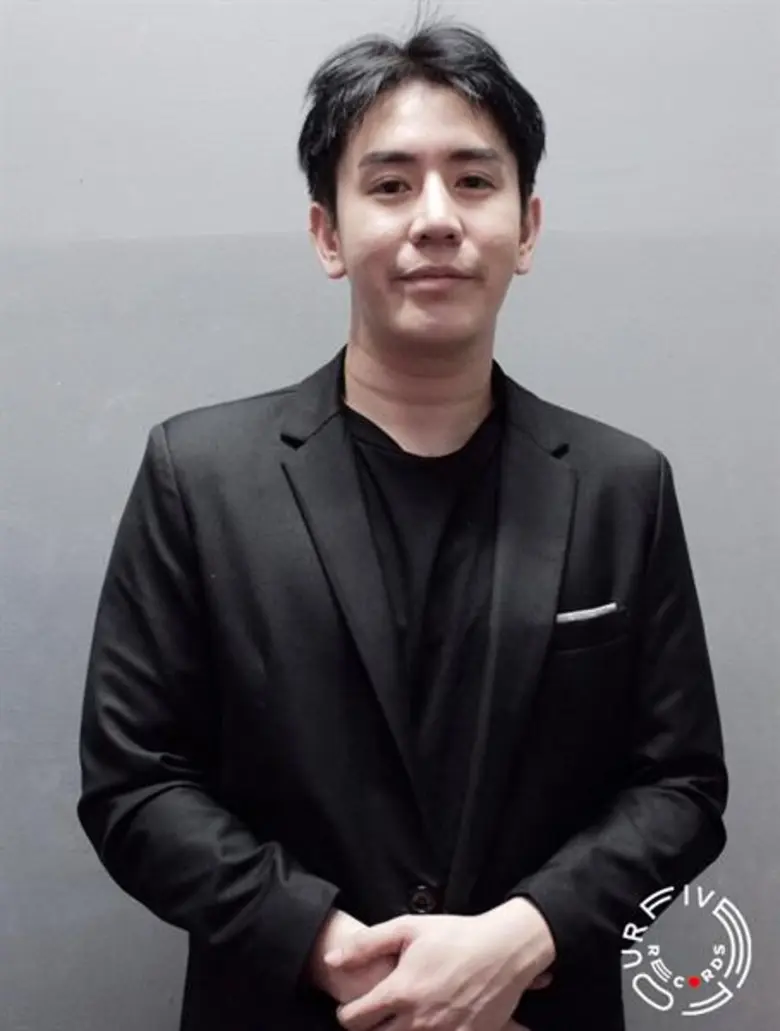 “ปอ-ธีรวัฒน์” เผยเป็นเกียรติอันสูงสุด ได้ถ่ายทอด 9 บทเพลงพระราชนิพนธ์