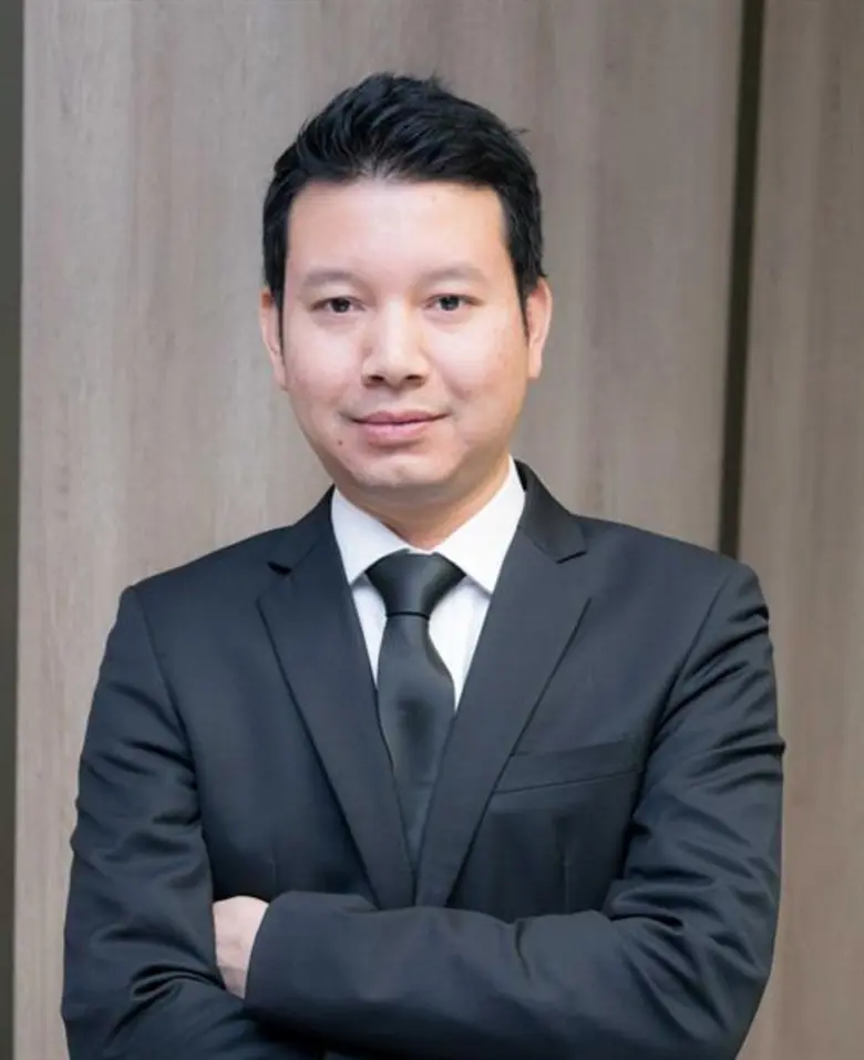 ช่วงหลังๆ เจอซีอีโอหนุ่ม แห่ง บล.คันทรี่ ...