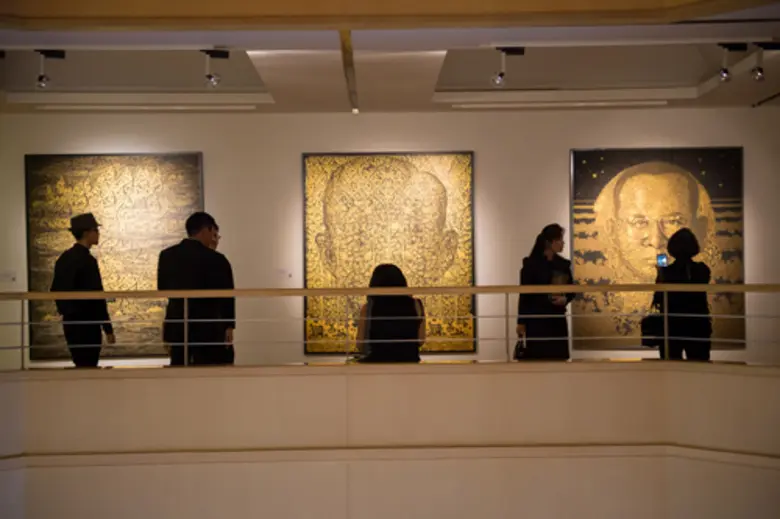 โครงการสร้างสรรค์ ๘๙/๗๐/๔๔๔๗+=๙-๑๐ การจัดแสดงผลงาน ธรรมะ ธรรมชาติ ธรรมศิลป์ และ ๒๓ วิธีทรงงาน ของ ศาสตราจารย์เกียรติคุณ ปรีชา เถาทอง ศิลปินแห่งชาติ สาขาทัศนศิลป์ (จิตรกรรม) เพื่อถวายความจงรักภักดีต่อ พระบาทสมเด็จพระปรมินทรมหาภูมิพลอดุลยเดช