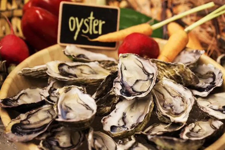 ลอยกระทงภายใต้แสงจันทร์ที่โรงแรมเมอร์เคียว กรุงเทพ มักกะสัน