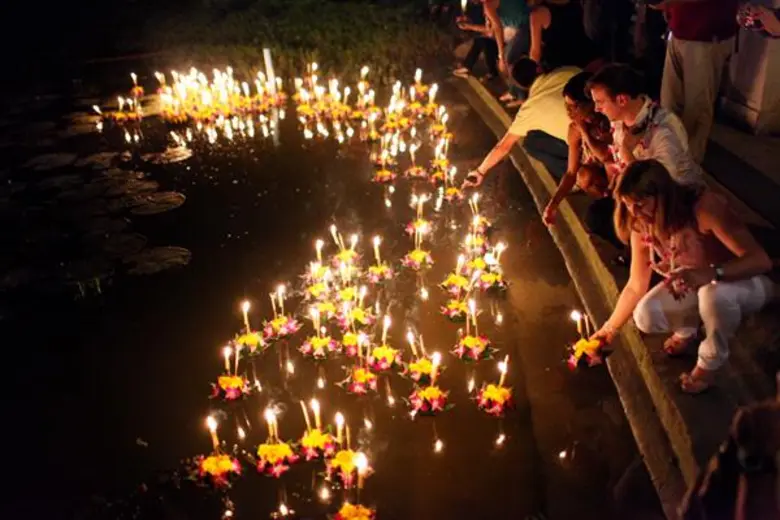 สามพราน ริเวอร์ไซด์ ชวน สัมผัสมนต์เสน่ห์ใต้แสงจันทร์ในคืนวันเพ็ญ ร่วมสืบสานประเพณีลอยกระทงริมสายน้ำท่าจีน