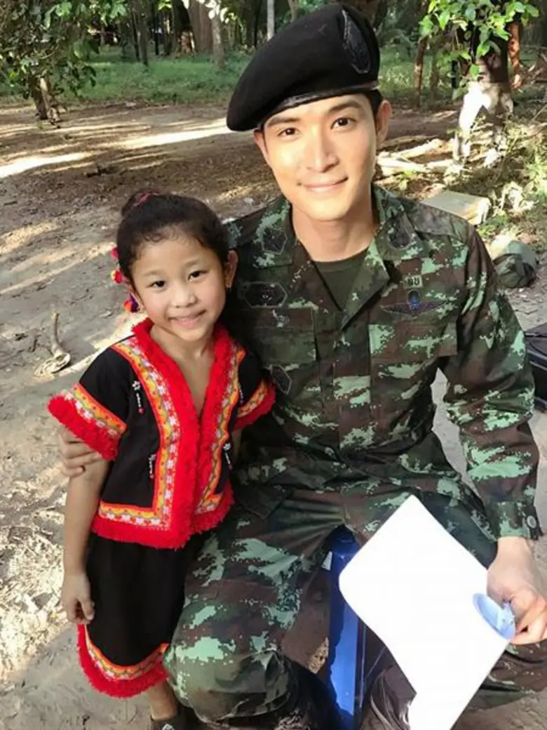 น่ารักมาก!! เผยภาพซุปตาร์ตัวน้อยประกบ เมทัล-ตูมตาม ใน แผ่นดินของพ่อ