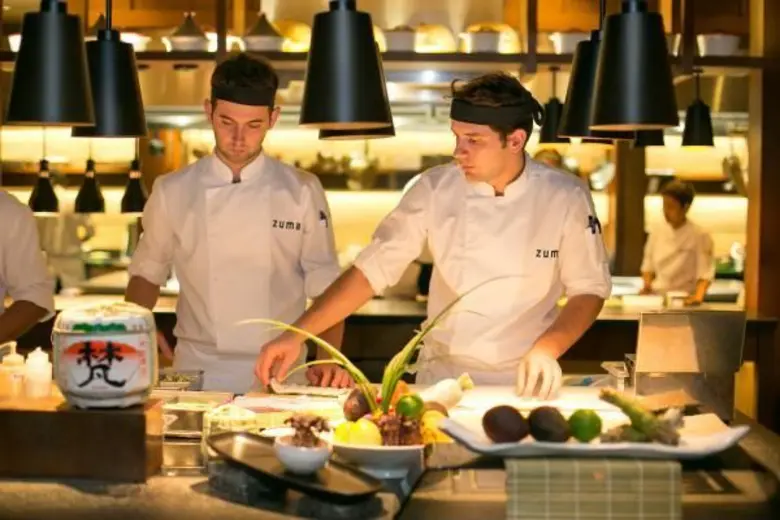 ซูม่า (ZUMA) ร้านอาหารญี่ปุ่นร่วมสมัยระดั...