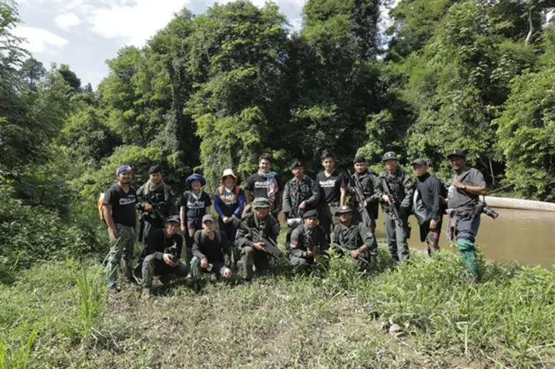 ทีวีไกด์: รายการ "สมุดโคจร On The Way" จ๊อบ – โกสินทร์ พาคุณตะลุยป่าฮาลาบาลา