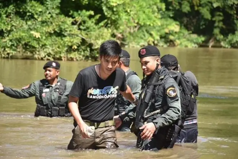 ทีวีไกด์: รายการ "สมุดโคจร On The Way" จ๊อบ – โกสินทร์ พาคุณตะลุยป่าฮาลาบาลา