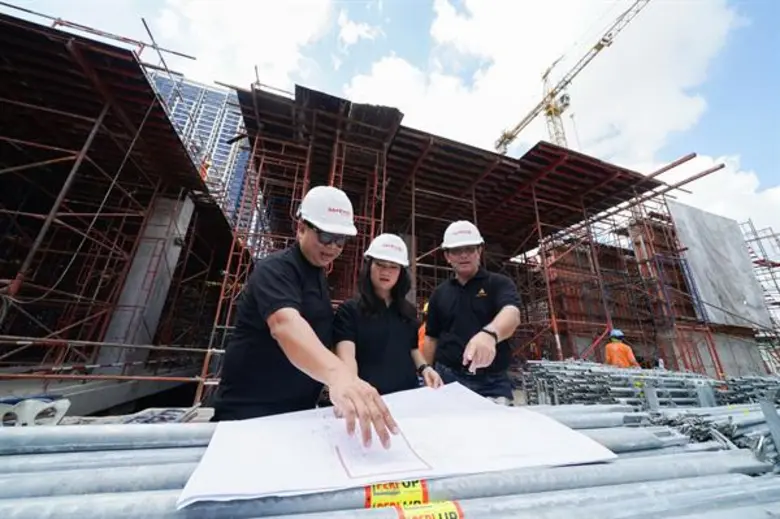 นางสาวราชพฤกษ์ อุบลศรี ผู้จัดการบริหารทรั...