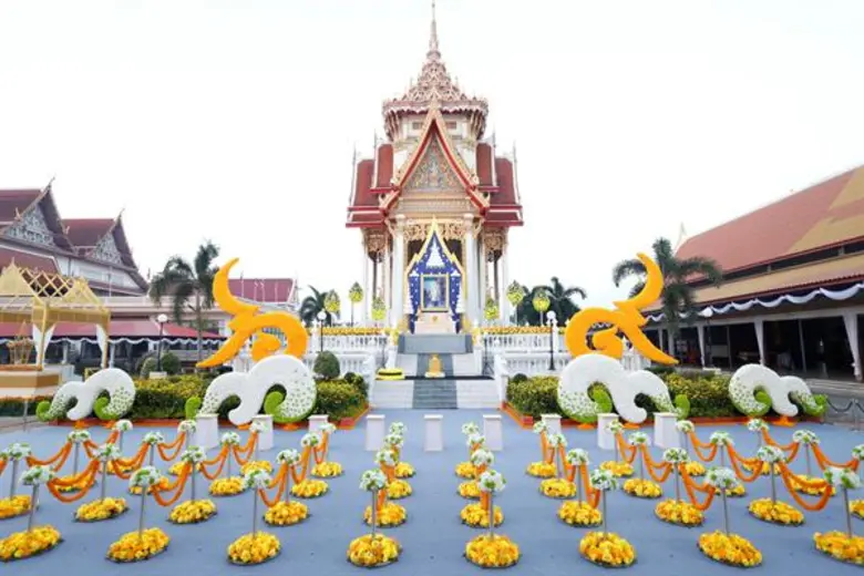 อบต.ในคลองบางปลากด พร้อมชาว พระสมุทรเจดีย์ จ.สมุทรปราการ พร้อมใจร่วมถวายความอาลัย ในหลวงรัชกาลที่ 9 กว่าครึ่งแสน!!