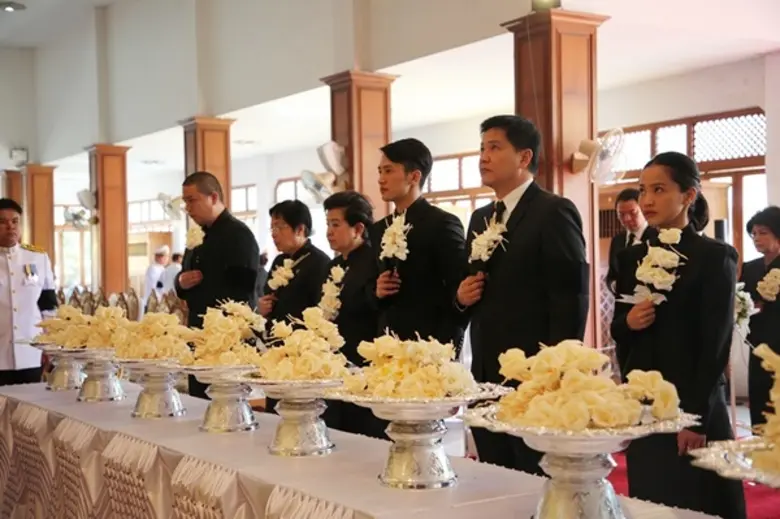 เมื่อวันที่ 26 ตุลาคม ที่วัดพระศรีมหาธาตุ...