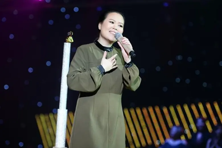 ทีวีไกด์: รายการ “ร้องแลก แจกเงิน Singer Takes It All” (ซิงเกอร์ เทคอิท ออล) “เพชร สหรัตน์” เครียด!!! ตัดสินผู้เข้าแข่งขันระดับปรมาจารย์ หวั่นฆ่าอาชีพตัวเอง ขอถอนตัวออกจากรายการ “ร้องแลก แจกเงินฯ”