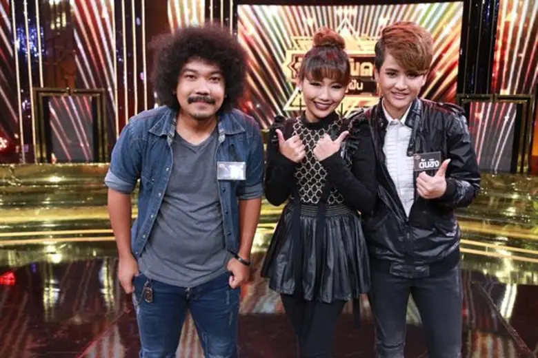 ทีวีไกด์: รายการ "จันทร์พันดาว ร้องสู้ฝัน" ซีซั่น2 “บัวผัน สังโส” ชวน “ซี” เต้นท่ายาก ลุ้น! ใครเข้ารอบ 2 สุดท้าย ใน “จันทร์พันดาว ร้องสู้ฝัน ซีซั่น2”