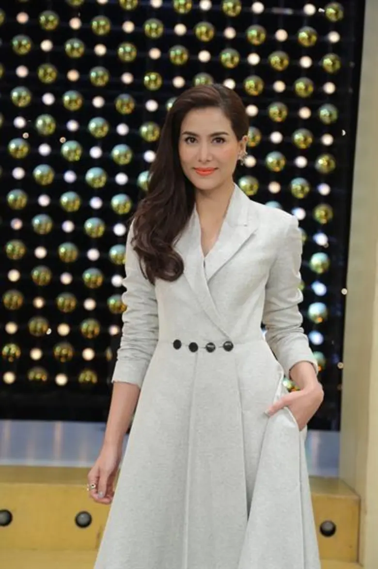 หวนคืนรันเวย์อีกครั้ง สำหรับนางเอกสาว เชอ...