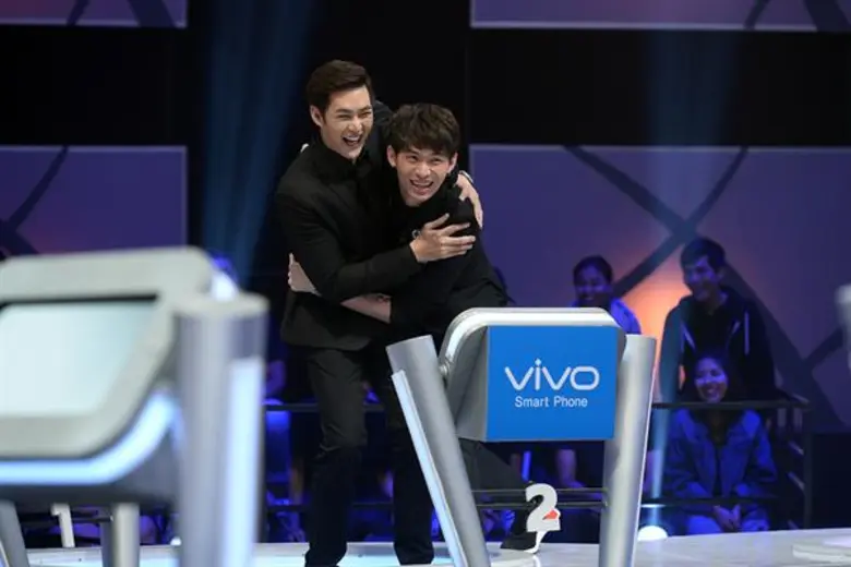 ทีวีไกด์: รายการ “ตกสิบหยิบล้าน”  ต้องแกร่ง ถึงจะรอด!!! “เนย – ปภาดา” ถูกรุ่นพี่นักแสดงฟอร์มทีม รุมทึ้ง!!!  กลางเกม “ตกสิบหยิบล้านฯ”