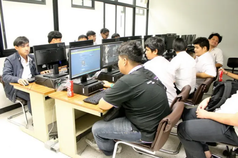 วันอังคารที่ 31 ตุลาคม 2560 ชมรมคอมพิวเตอ...