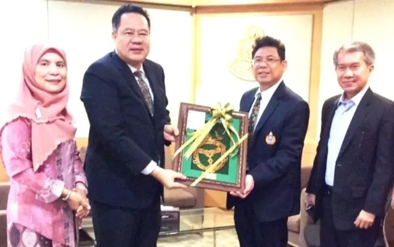 นายวิสุทธิ์ บริบูรณ์ รองกรรมการผู้จัดการธ...