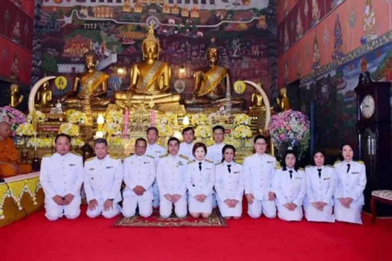 สมเด็จพระเจ้าอยู่หัวมหาวชิราลงกรณ บดินทรเ...