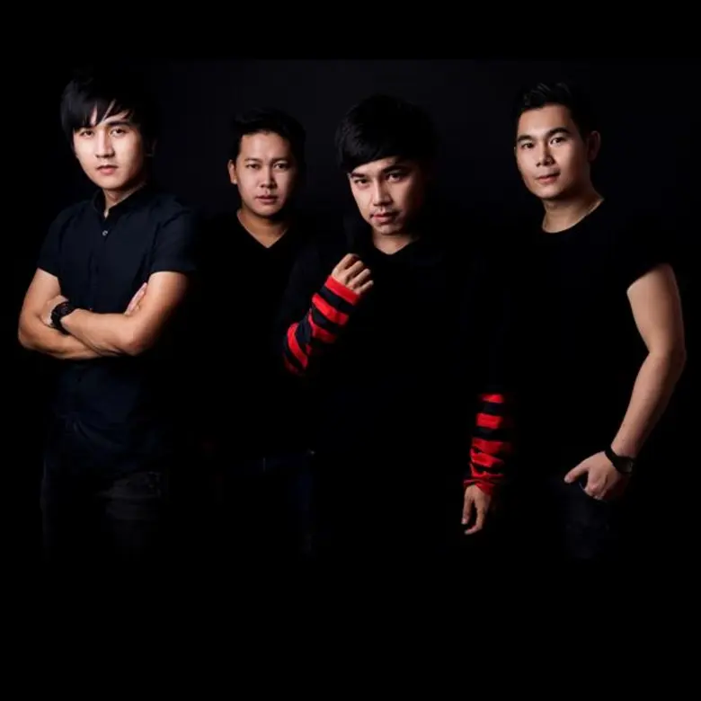 กลับมาแล้วจ้า วงเฟลม กลับมาครบทีม 4 คนเหม...