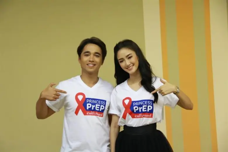 สองนักแสดงจากละคร สายธารหัวใจ ทางช่อง 3 ห...