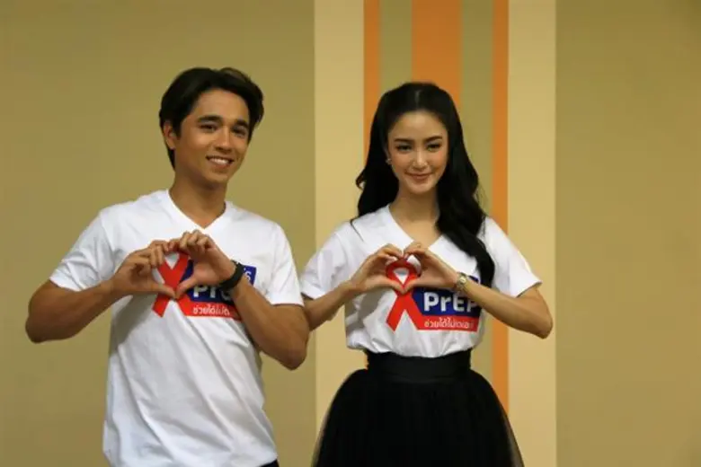 อเล็กซ์ เรนเดลล์ และ พริม พริมา ร่วมเป็นพรีเซ็นเตอร์ ประชาสัมพันธ์กิจกรรม “วันเอดส์โลก”