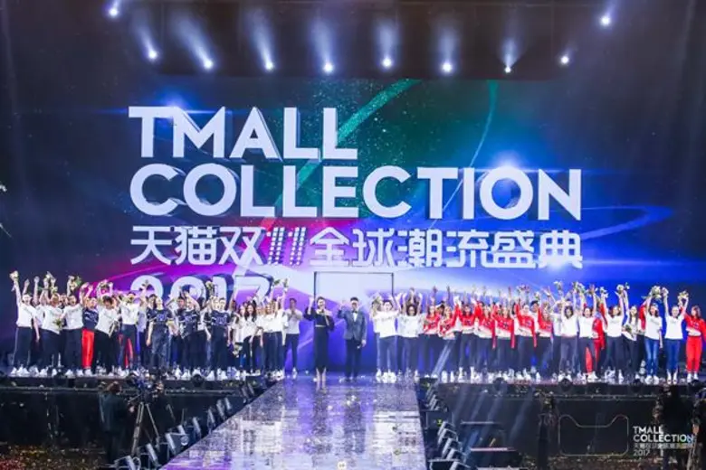 ตระการตานักช้อปด้วยสินค้าคุณภาพกว่า 15 ล้...