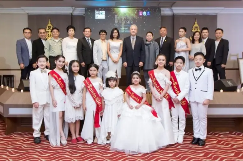 คอนเสิร์ตการกุศล “แสงเทียนบันดาลใจ” ที่เหล่าพสกนิกรจะร่วมร้องเพลงของ “พ่อ”