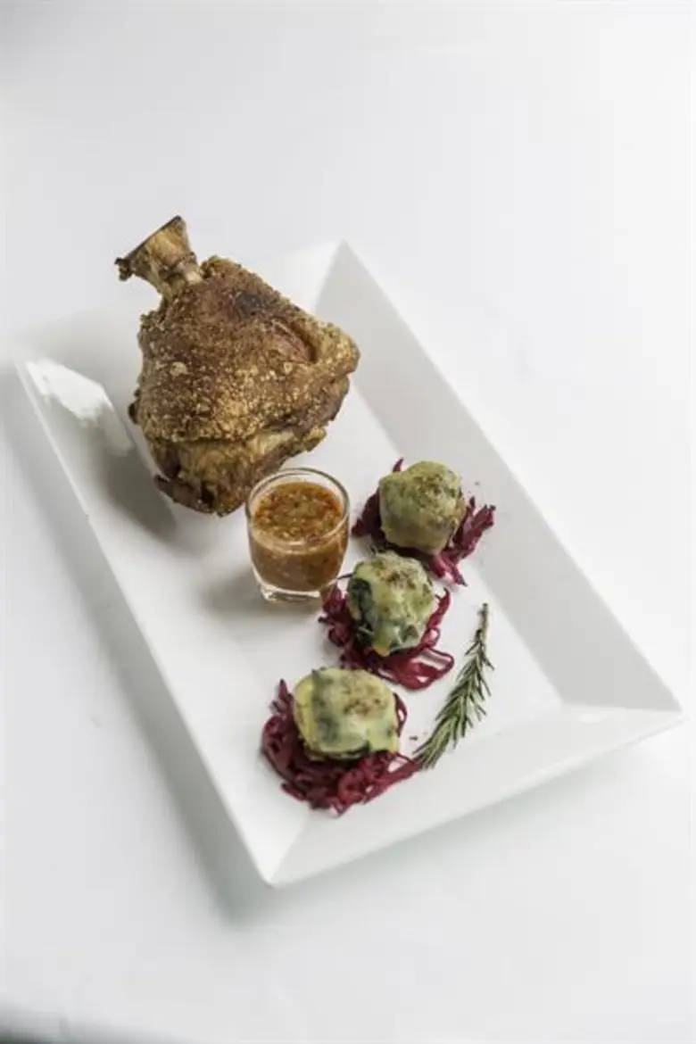 ห้องอาหารแคลิฟอร์เนีย สเต็ก โรงแรมแคนทารี...