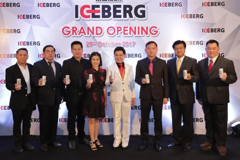 ศรเทพศรทอง กองทองมณีโรจน์ (ที่ 4 จากขวา) ...