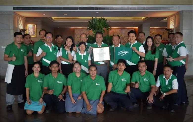 ชาตรี นุ้ยประสิทธิ์ รองผู้จัดการใหญ่ พร้อ...