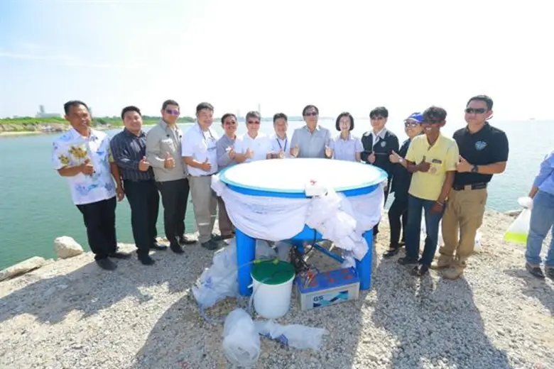 กลุ่ม ปตท. จ.ระยอง ร่วมกับกลุ่มประมงเรือเล็กหนองแฟบ และภาคีเครือข่าย นำพนักงานจิตอาสาปล่อยพันธุ์สัตว์น้ำ จำนวนกว่า 1,030,000 ตัว เพื่อเฉลิมพระเกียรติแด่ในหลวง ร.10