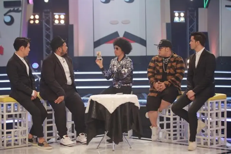 ทีวีไกด์: รายการ “สามแยกปากหวาน” ออนแอร์ 6 พ.ย.60