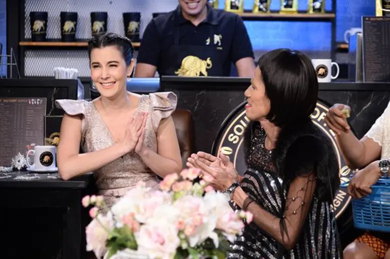 ทีวีไกด์: ซิทคอม "บริษัท ฮาไม่จำกัด" “ธัญญ่า – ธัญญาเรศ” ไม่ขอลวงสังหารใครอีกแล้ว!!! พร้อมกระเทาะฉากฮา ใน บริษัทฮาไม่จำกัด (มหาชน) หลังห่างหายจากละครซิทคอมมานานกว่า 10 ปี!!!